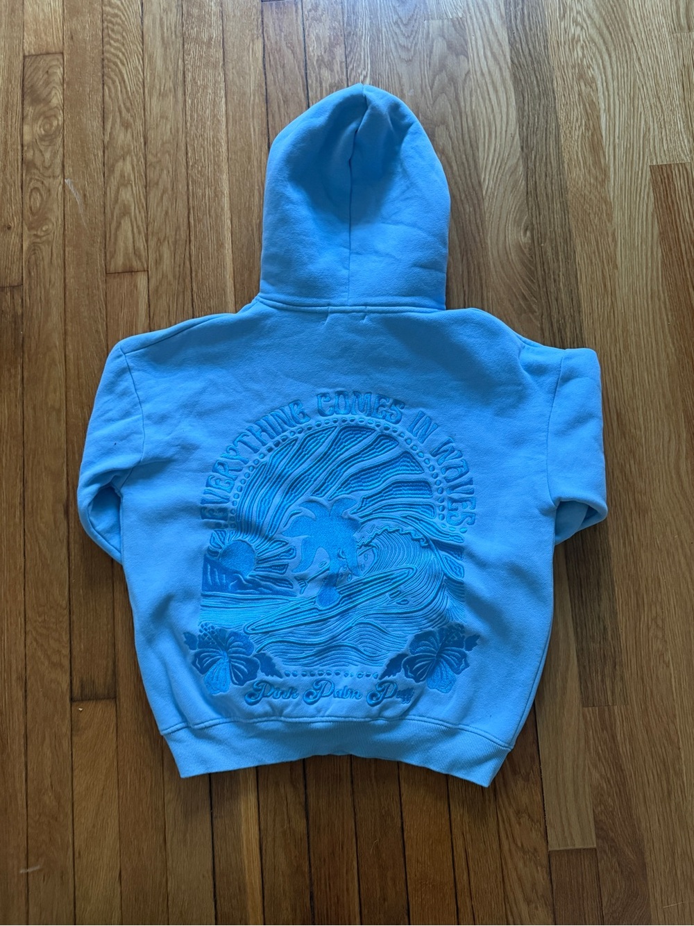 “Everything Comes in Waves” Hoodie in Blue - Picture 2 of 7